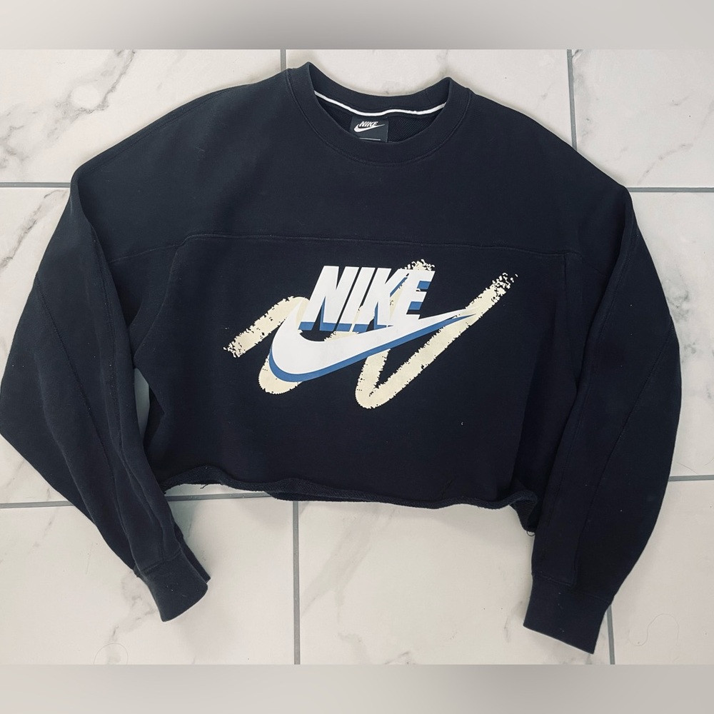 Nike crop sweater oversized